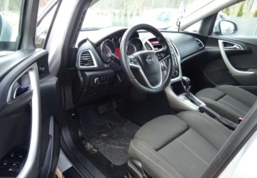 Opel Astra J Sports Tourer 2.0 CDTI ECOTEC 160KM 2011 Opel Astra 2.0diesel,automat,alu,zarejest 2.0 Diesel 160KM, zdjęcie 5