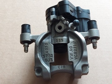 Audi A3 zacisk hamulcowy tył 5Q0615405ER 8V