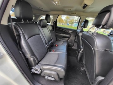 Dodge Journey 3.6 V6 287KM 2015 DODGE JOURNEY Crossroad V6 3.6 benzyna 287KM Dokumentacja 7 osobowyVAT23%, zdjęcie 30