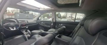 Kia Sportage III SUV 2.0 DOHC 163KM 2010 Kia Sportage Kia Sportage 2.0 CVVT 2WD Attract 2.0 Benzyna 163KM, zdjęcie 17