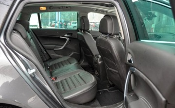 Opel Insignia I Sports Tourer 2.8 V6 Turbo ECOTEC 260KM 2009 Opel Insignia 2,8 (260KM) LPG 4x4 Bezwypadkowy 190 tys. km 2.8 BenzynaLPG, zdjęcie 11