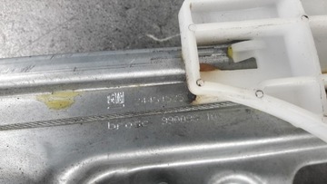 24451525 MECHANIZMUS OKNO PRAVÝ ZADNÍ OPEL VECTRA C