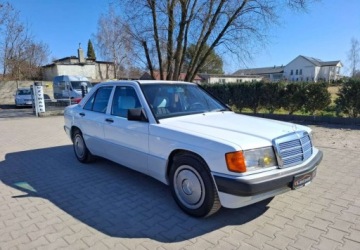 Mercedes 190 2.0 102KM 1989 Mercedes-Benz W201 (190) Mercedes-Benz W201 (190) 2.0 Benzyna 102KM, zdjęcie 1