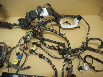 INSTALACJA WIĄZKA WNETRZA KABINY FOCUS MK3 KOMBI