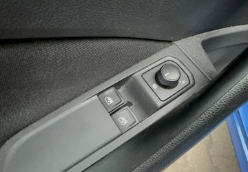 Skoda Kamiq Crossover 1.0 TSI 95KM 2022 Skoda Kamiq 1.0 TSI 95 KM 5 bieg. manual Ambition Benzyna 95KM, zdjęcie 11