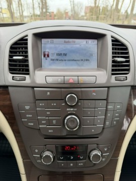 Opel Insignia I Hatchback 2.0 CDTI ECOTEC 160KM 2010 Opel Insignia Cosmo 2.0 CDTI 160KM Navi Alu 19'', zdjęcie 35