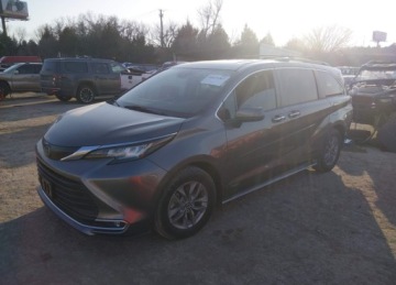 Toyota Sienna III 2021 Toyota Sienna 2021r., XLE, 2.5L, od ubezpieczalni 2.5 Hybryda 189KM, zdjęcie 2