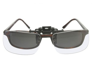 Лупа для чтения, прикрепленная к очкам с помощью 2-кратного зажима