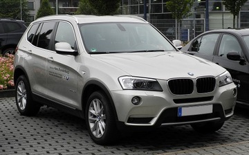 BMW X3 F25 10-14 LIŠTA DVEŘE ZADNÍCH - LEVÝ ZADNÍ 5113 7205781 PĚKNÝ