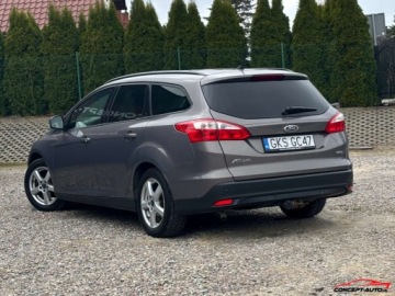 Ford Focus III Kombi 1.0 EcoBoost 125KM 2012 Ford Focus 125KM Navi Parkdistance Convers MY13 Benzyna 125KM, zdjęcie 6