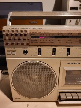 Коллекционная магнитола UNIVERSUM.