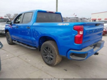 Chevrolet Silverado II 2026 Chevrolet Silverado 1500 Short Bed Custom 2026 2.7 Benzyna 310KM, zdjęcie 3