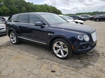 Bentley Bentayga 6.0 TSI W12 608KM 2018 Bentley Bentayga 2018, 6.0L, 4x4, porysowany l..., zdjęcie 3