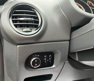 Opel Corsa D Hatchback 5d Facelifting 1.2 Twinport ECOTEC 70KM 2012 Opel Corsa Serwis / Podgrzewana Kierownica/Fotele, zdjęcie 26