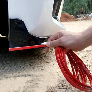 LISTWA OZDOBNA NAKLEJANA PASEK CZERWONA NA ZDERZAK SAMOCHODU TUNING 3M