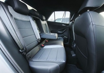 Volkswagen T-Roc I SUV 1.5 TSI ACT 150KM 2021 Volkswagen T-Roc Premium R-LINE, FV 23, ACC, Kamera, GPS, Podgrzewane fote, zdjęcie 8