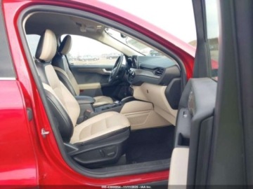 Ford Kuga III 2020 Ford Kuga 2020 r., 2,0L TITANIUM 2.0 Benzyna 250KM, zdjęcie 8