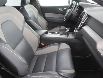 Volvo XC60 II Crossover T4 190KM 2019 Volvo XC60 T4, Salon Polska, Serwis ASO, Automat, zdjęcie 8