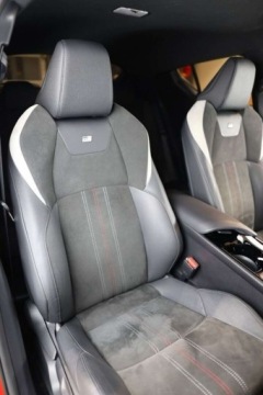 Toyota C-HR I Crossover Facelifting 1.8 Hybrid 122KM 2023 Toyota C-HR 1.8 Hybrid GPF GR Sport 1.8 Hybryda 122KM, zdjęcie 16