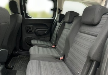 Opel Combo E Kombivan 1.5 Diesel 102KM 2021 Opel Combo Combo Life XL 102 KM Do przewozu osob niepelnosprawnych 1.5, zdjęcie 16