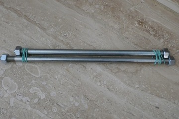 SZPILKI MOCOWANIA SILNIKA M-72 DNIEPR URAL K-750