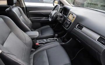 Mitsubishi Outlander III SUV 2.2 DOHC DI-D 150KM 2013 Mitsubishi Outlander 2.2DiD 150KM Full Skora Navi Camera Xenon Szyber Full, zdjęcie 31