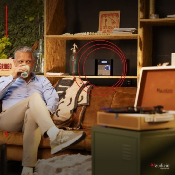 Ретро bluetooth AUX RCA проигрыватель Audizio в чемодане, золотой