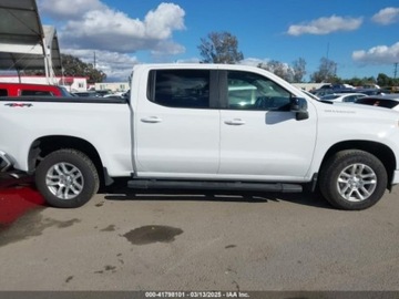 Chevrolet Silverado II 2024 Chevrolet Silverado 2024r., 1500 RST, od ubezpieczalni 2.7 Benzyna 310KM, zdjęcie 7