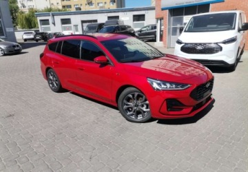 Ford Focus IV Kombi Facelifting 1.0 EcoBoost MHEV 155KM 2025 Ford Focus Ford Focus 1.0 EcoBoost mHEV ST-Line X Benzyna 155KM