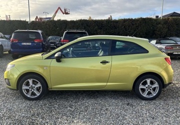 Seat Ibiza IV Hatchback 5d 1.2 MPI 70KM 2009 Seat Ibiza 2009r. 1.2 Benzyna 69KM, zdjęcie 2