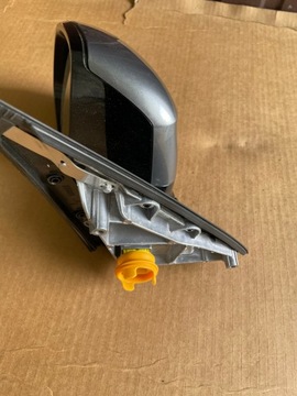 BMW F15 ZRCÁTKO LEVÝ STRANA