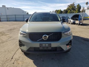 Volvo XC40 2024 Volvo XC 40 2024 Volvo XC40 Plus 2.0 Benzyna 247KM, zdjęcie 5