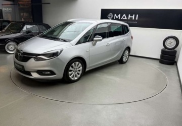 Opel Zafira C Tourer Facelifting 2.0 diesel 170KM 2017 Opel Zafira Opel Zafira 2.0 D (CDTI ecoFLEX) StartStop Innovation 2.0, zdjęcie 4