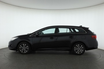 Toyota Avensis III Wagon Facelifting 2015 1.8 Valvematic 147KM 2018 Toyota Avensis 1.8 Valvematic, Salon Polska, zdjęcie 2