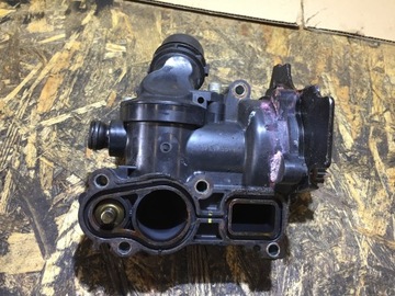 AUDI A5 8T 2.0 TFSI ČERPADLO VODY 06J121026P