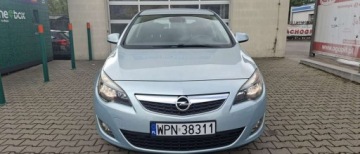 Opel Astra J Hatchback 5d 1.4 Turbo ECOTEC 140KM 2010 Opel Astra Opel Astra 1.4 Turbo Cosmo 1.4 Benzyna 140KM, zdjęcie 1