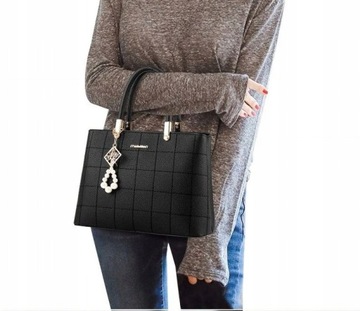 Женская сумочка Большой чехол А4 с брелоком С56