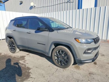 Jeep Compass II 2023 Jeep Compass Latitude 2023 2.0 Benzyna 200KM, zdjęcie 4