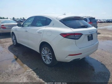 Maserati Levante 2022 Maserati Levante GT 2022 3.0l 3.0 Benzyna 345KM, zdjęcie 3