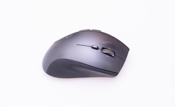 Беспроводная мышь Logitech Performance MX с лазерным датчиком