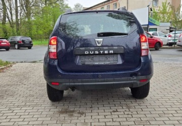 Dacia Duster I SUV Facelifting 1.2 TCe 125KM 2015 Dacia Duster Dacia Duster benzyna Nawigacja Klimatyzacja Tempomat 1.2, zdjęcie 4