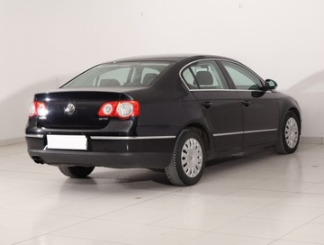 Volkswagen Passat B6 Sedan 2.0 TDI 140KM 2008 VW Passat 2.0 TDI, Klima, Klimatronic, El. szyby, zdjęcie 4