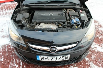 Opel Astra J Sports Tourer Facelifting 2.0 CDTI ECOTEC 165KM 2013 Opel Astra 2.0 CDTI 165KM Active Nawigacja z, zdjęcie 23