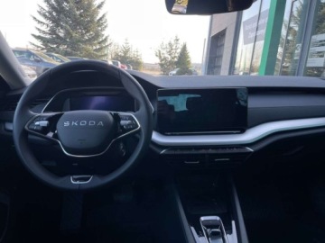 Skoda Octavia IV Liftback 1.5 TSI EVO 150KM 2025 Skoda Octavia Octavia Selection 1,5 TSI m-HEV 150 KM 7-bieg. DSG, maly prz, zdjęcie 12