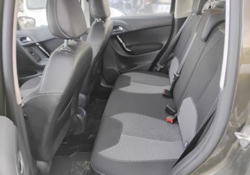 Citroen C3 II Hatchback facelifting 1.2 VTi 82KM 2014 Citroen C3 2014r, SALON POLSKA. 1.2 Benzyna. Lekko przetarty prawy bok. Je, zdjęcie 8