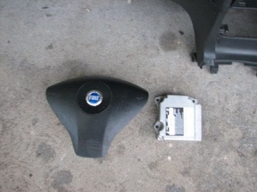 DESKA KOMPLETNÍ ULOŽENÍ FIAT STILO 2004 ROK.