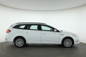 Ford Mondeo IV Kombi 1.6 Duratorq TDCi 115KM 2013 Ford Mondeo 1.6 TDCi, Navi, Klima, Klimatronic, zdjęcie 5