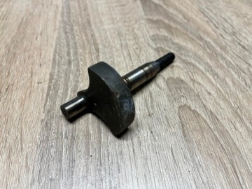 КОЛЕНВАЛ STIGA 8000