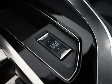 Peugeot 3008 II Crossover Facelifting  1.2 PureTech 130KM 2021 Peugeot 3008 automat full LED skóra el. fotele z, zdjęcie 29