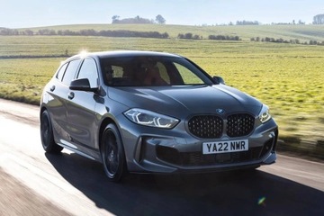 BMW 1 F40 2021 MIKROFON